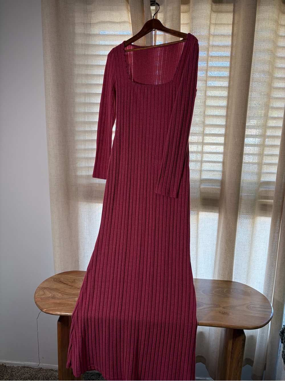 Long Ribbed Maxi Dress with Scoop Neck in Burgundy